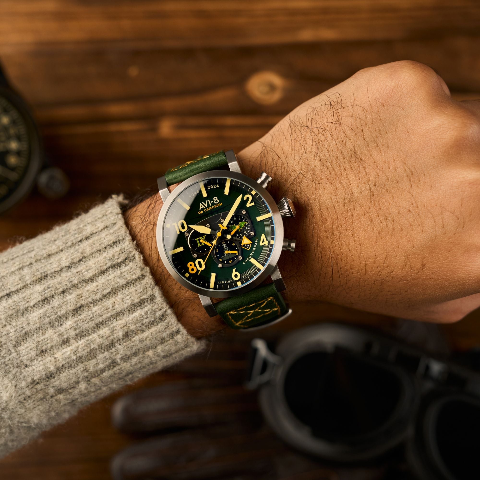 AVI-8 AVI-8 Dambuster Operation Catechism 80Th Dual Time Chronograph Limited Edition Bat Green Men's Watch AV-4124-02