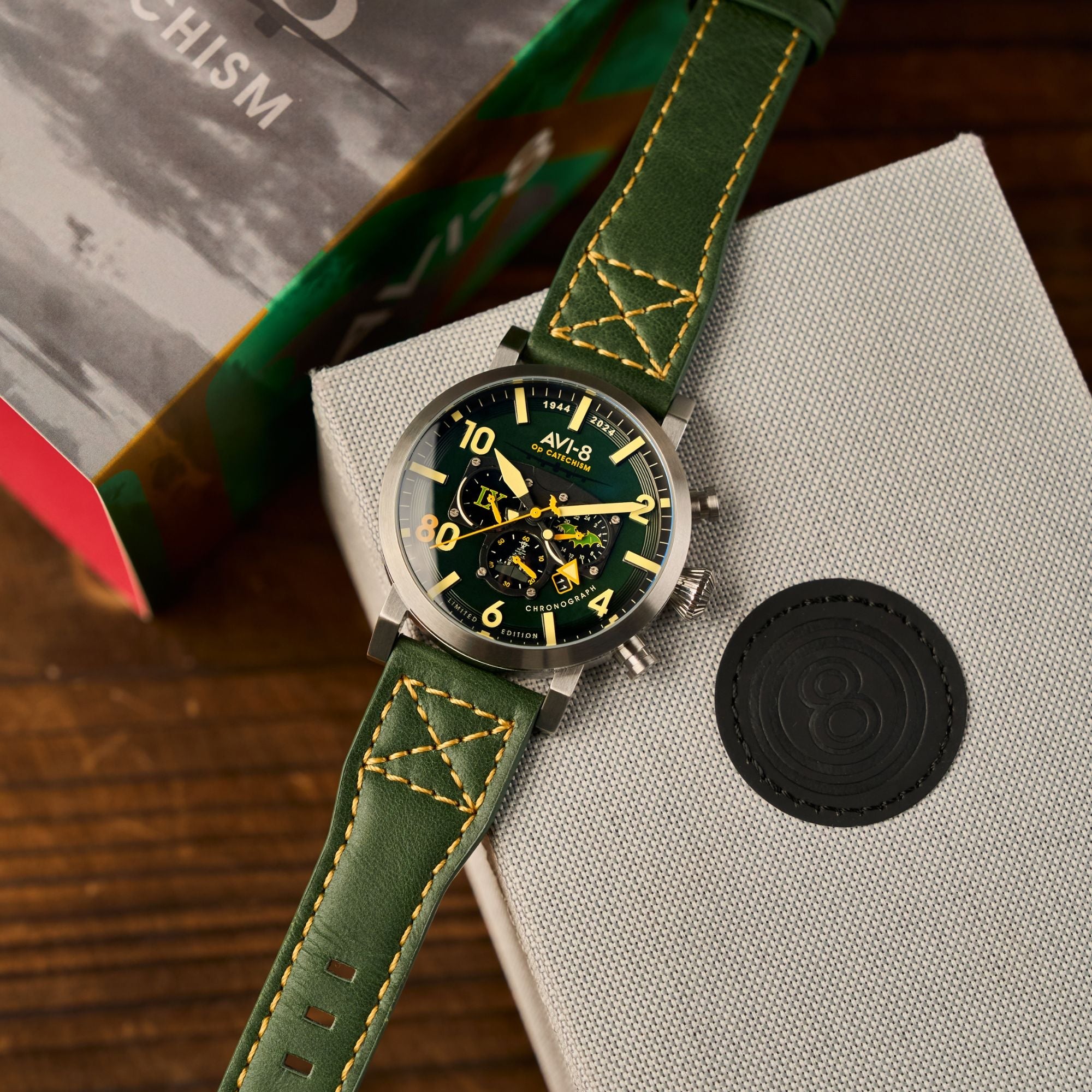 AVI-8 AVI-8 Dambuster Operation Catechism 80Th Dual Time Chronograph Limited Edition Bat Green Men's Watch AV-4124-02