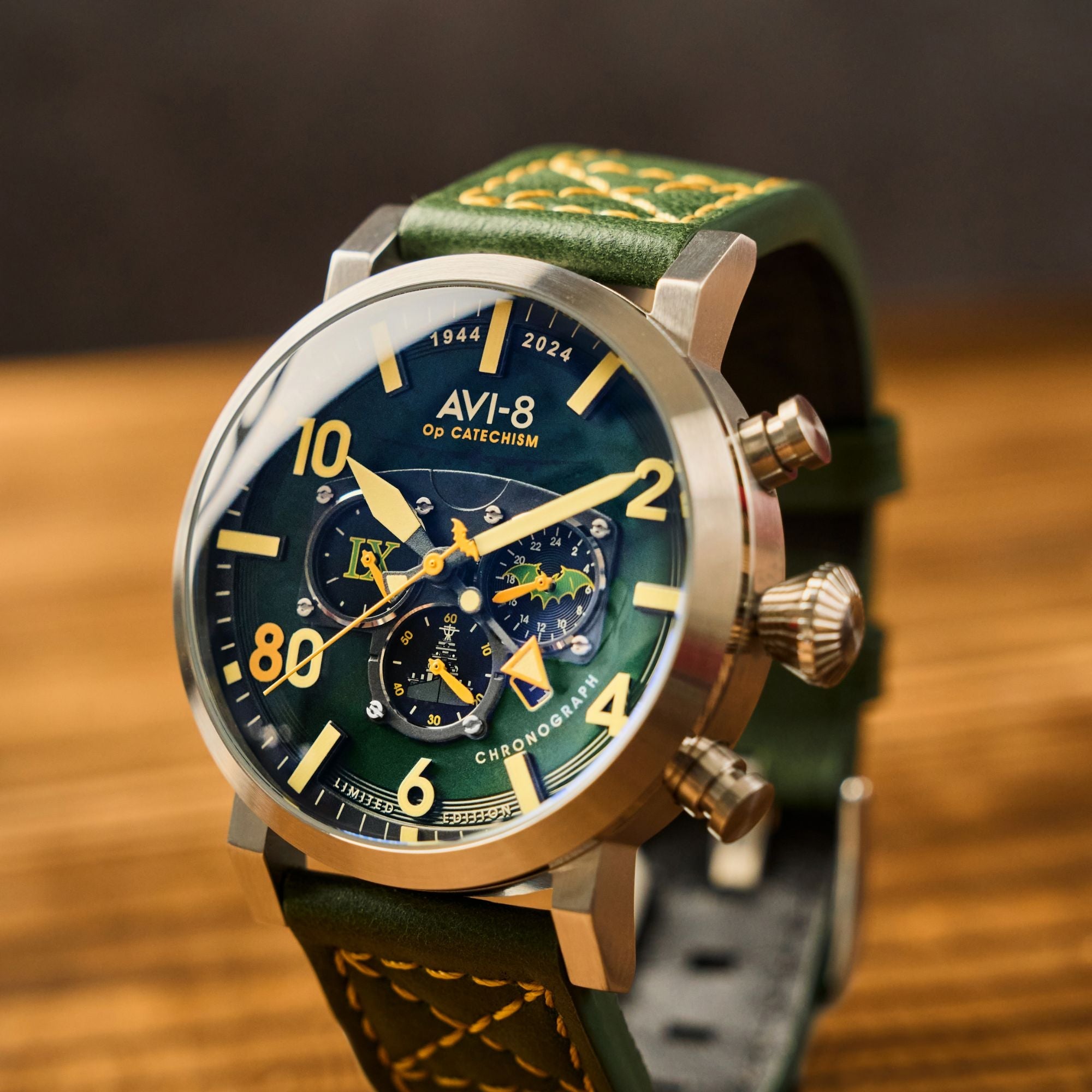 AVI-8 AVI-8 Dambuster Operation Catechism 80Th Dual Time Chronograph Limited Edition Bat Green Men's Watch AV-4124-02