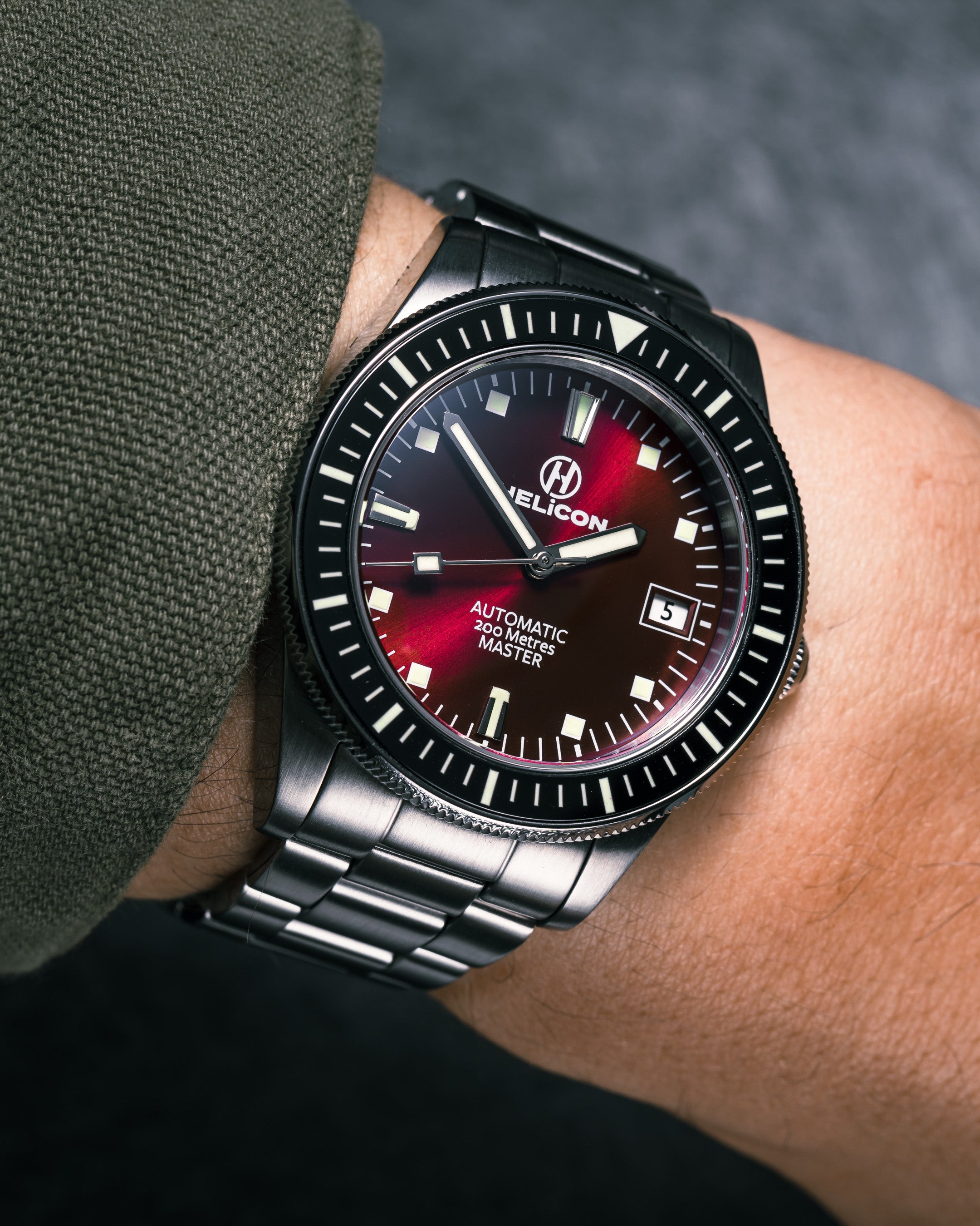 Helicon Master 62 Dive Watch Claret